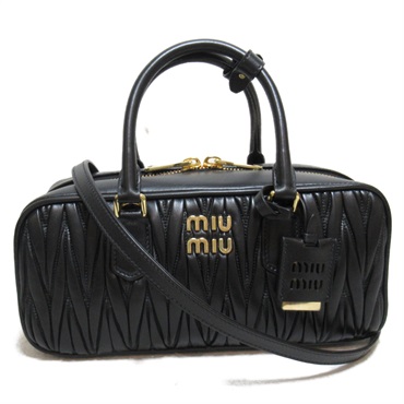 miumiu マテラッセバッグ　多少お値下げ可能 ミュウ ミュウ(Miu Miu)ミュウ ミュウ マテラッセ ショルダー