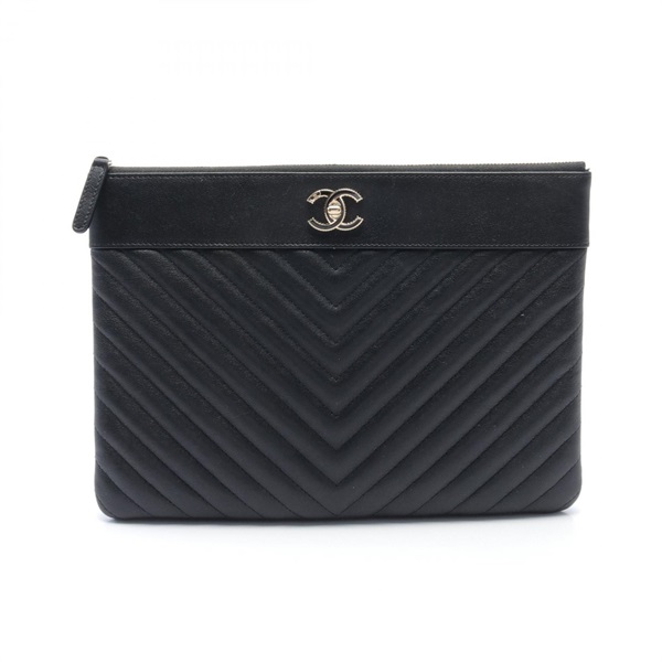 シャネル(CHANEL)シャネル シェブロン Vステッチ セカンドバッグ 