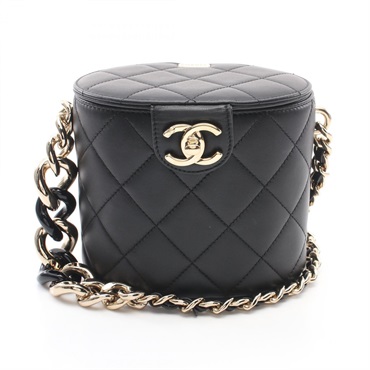 シャネル(Chanel) シャネル ショルダーバッグ マトラッセ 使用感あり シャネル(CHANEL)シャネル マトラッセ ショルダーバッグ バッグ