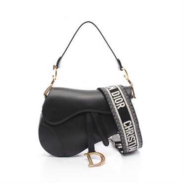 Dior サドルバッグ　ショルダーストラップ付き ストラップをつければ、モード感が加速！【DIOR】の名作「サドル