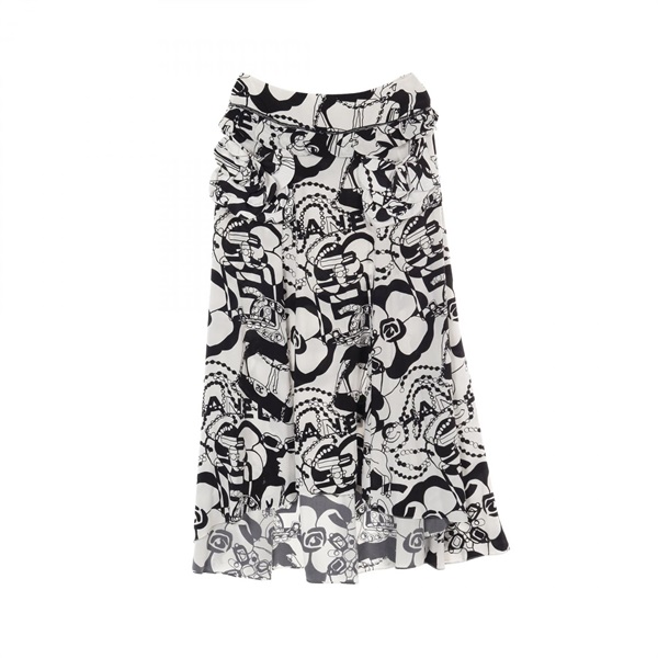 CHANEL カメリアCoCoマーク スカート 新品タグ付き シャネル(CHANEL)シャネル カメリア ココマーク スカート 衣料品