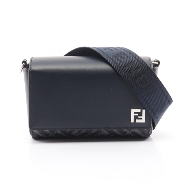 フェンディ(FENDI)フェンディ FFスクエアードコンパクトバッグ 