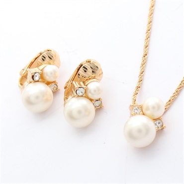 クリスチャンディオール イヤリング ネックレス ジュエリー レディース