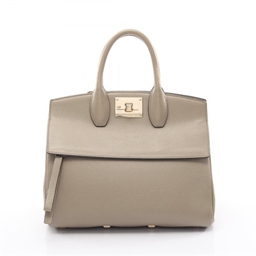 【未使用】サルヴァトーレフェラガモ　ガンチーニ　スヌード　アイボリー フェラガモ 【公式】新品中古品どちらもブランドの通販ならブランド