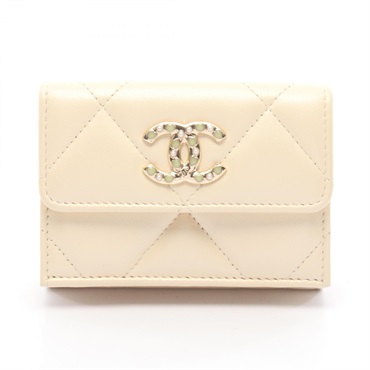 シャネル マトラッセ 三つ折り財布 財布 レディース