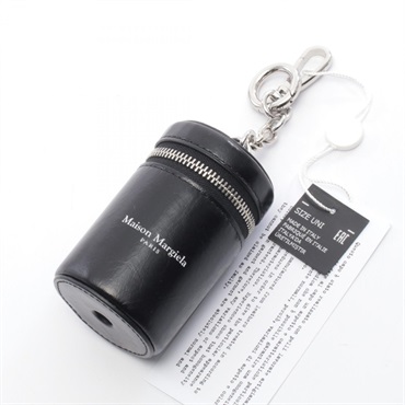 メゾン マルジェラ DOG WASTE BAG DISPENSER 犬用ゴミ袋ディスペンサー チャーム アクセサリー メンズ レディース SA1VL0048P88318013