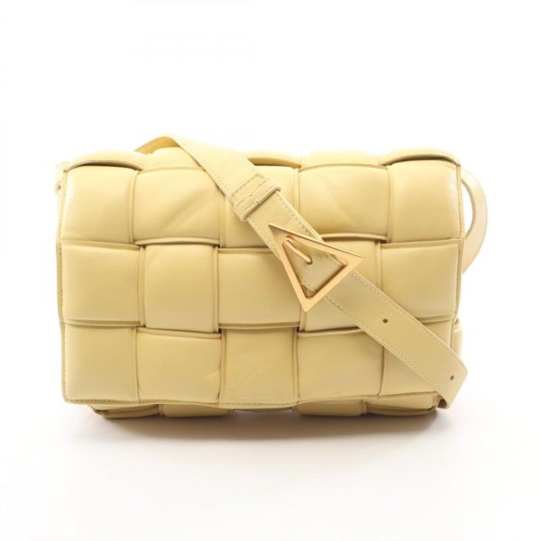 ボッテガヴェネタ(BOTTEGA VENETA)ボッテガヴェネタ パデッド カセット 