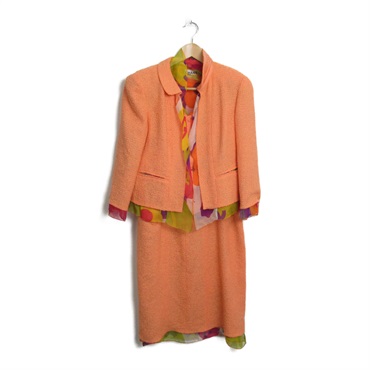 CHANEL シャネル　テーラード　ツイード　ジャケット オレンジ系 シャネル(CHANEL)シャネル ツイードジャケット セットアップ