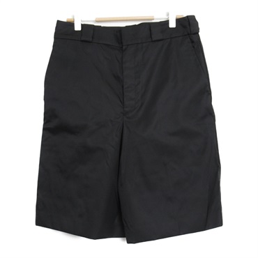 未使用　PRADA ショートパンツ　シルク　ネイビー　38 PRADA プラダ 23SS RE-NYLON三角プレートカーゴハーフパンツ