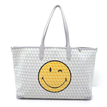 アニヤ・ハインドマーチ(Anya Hindmarch)アニヤ・ハインドマーチ 「I