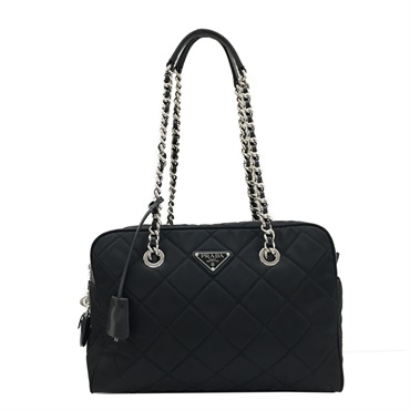 プラダ(PRADA)プラダ プラダインプントゥチェーンショルダー