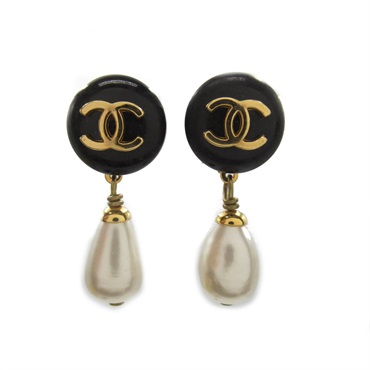CHANEL パール付きイヤリング CHANEL パール付きイヤリング