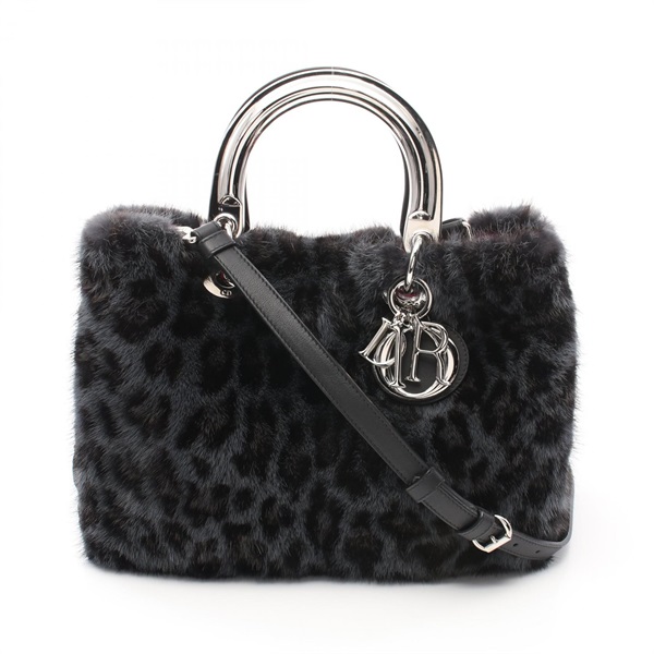 クリスチャンディオール Lady Dior レディディオールラージ ハンドバッグ ラージ Dior LADY DIOR(ディオール レディ ディオール) - ブランド通販