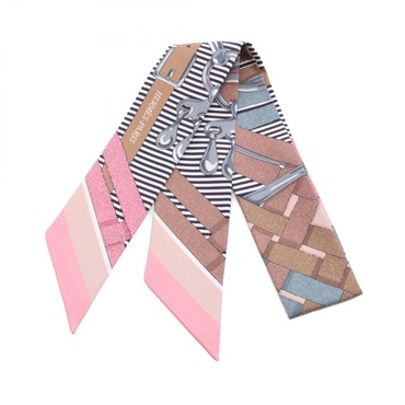 エルメス ツイリー スカーフ チェック ピンク ブラウン 馬具柄 マルチカラー エルメス(HERMES)エルメス ツイリー Mors a jouets chemise スカーフ