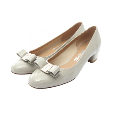 サルヴァトーレフェラガモ ヴァラリボン パンプス 靴 レディース