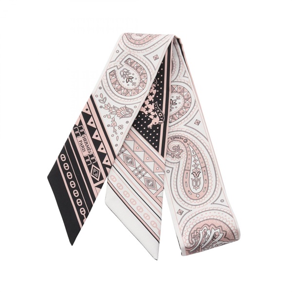 エルメス(HERMES)エルメス ツイリー Cheval de Coeur Bandana スカーフ