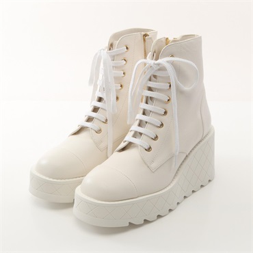 【シャネル　CHANEL】ココマークリボン ラムレザー ハイヒールブーツ 白 シャネル(CHANEL)シャネル ココマーク ブーツ 靴 レディース