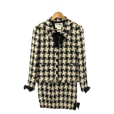 シャネル(CHANEL)シャネル ジャケット・スカートセットアップ
