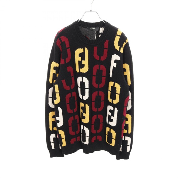 Fendi ロゴパターン 長袖ニットセーター Fendi ロゴパターン 長袖ニットセーター FENDI ロゴパターン セーター 長袖