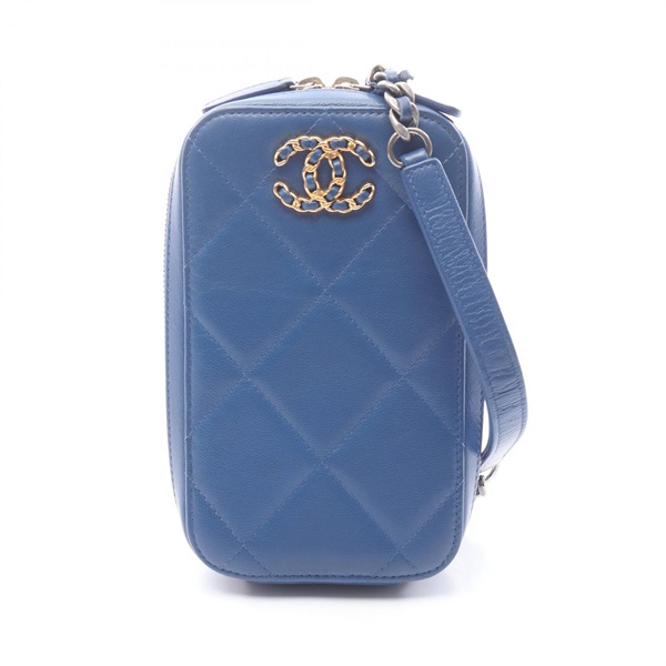 シャネル(CHANEL)シャネル CHANEL19 マトラッセ ショルダーバッグ