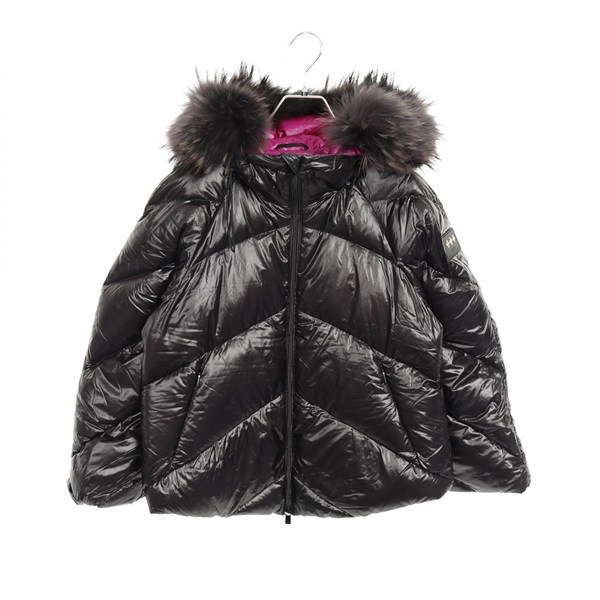 タトラス(TATRAS)タトラス NENEO ネネオ ダウンジャケット 衣料品