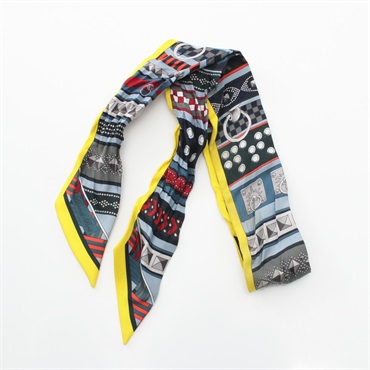 エルメス(HERMES)エルメス ツイリー Colliers de chiens スカーフ 衣料