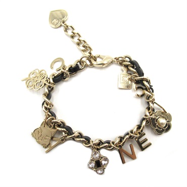 Chanel ロゴチャーム付きブレスレット 正規品】CHANEL ロゴ・ラインストーンチャームつき ブレスレット 正規