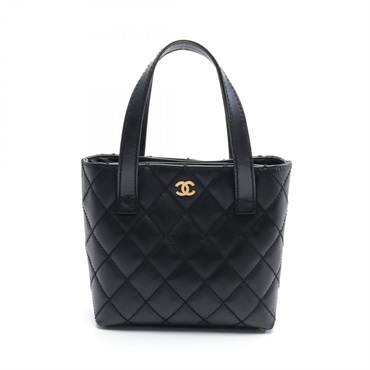 CHANEL 黒 ベルベット トートバッグ CHANEL Calfskin Mademoiselle Lock Cerf Executive Shopper