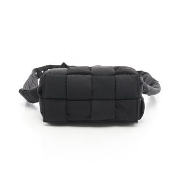 ボッテガヴェネタ(BOTTEGA VENETA)ボッテガヴェネタ PADDED CASSETTE