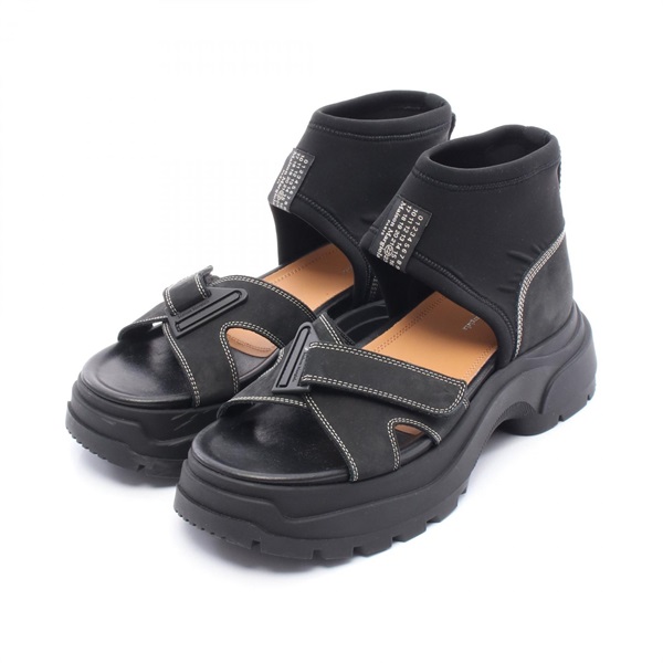 メゾンマルジェラ22(Maison Margiela 22)メゾンマルジェラ22