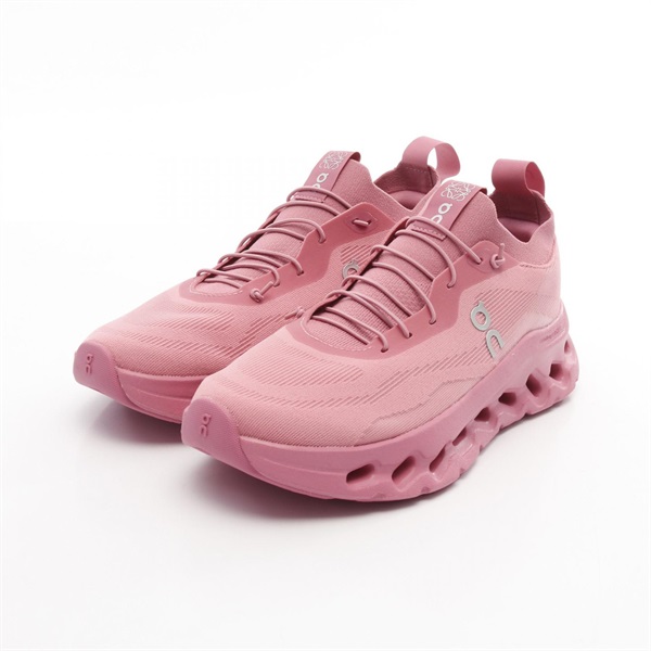 ロエベ(LOEWE)ロエベ LOEWE × on クラウドティルト スニーカー ロエベ(LOEWE)ロエベ LOEWE × on クラウドティルト スニーカー