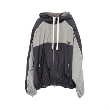 ミュウ ミュウ テクニカルシルクジップブルゾン マウンテンパーカー 衣料品 アウター レディース