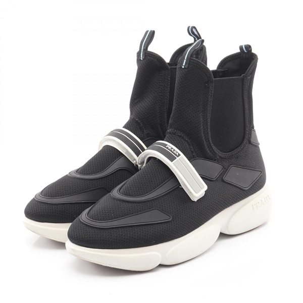 プラダ  スニーカー 靴 レディース