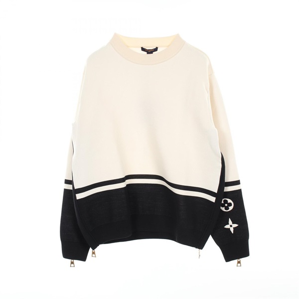 ルイヴィトン ロゴ入りセーター　ホワイトＳ　オーバーサイズ　カシミヤ73% ルイヴィトン ロゴ入りセーターホワイトSオーバーサイズカシミヤ73%