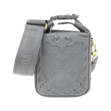 ルイ・ヴィトン(LOUIS VUITTON)ルイヴィトン LVオーナメント