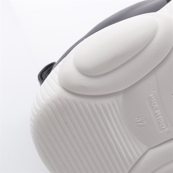 モスキーノ(MOSCHINO)モスキーノ ロゴ スニーカー 靴 レディース