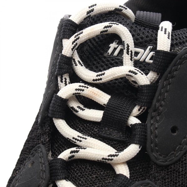 バレンシアガ(BALENCIAGA)バレンシアガ Triple S トリプルS スニーカー