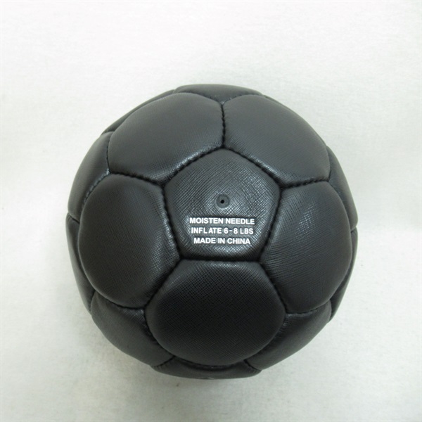 プラダ(PRADA)プラダ サッカーボール その他ファッション雑貨 衣料品