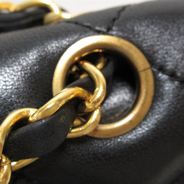 シャネル(CHANEL)パリ限定 マトラッセチェーンショルダーバッグ