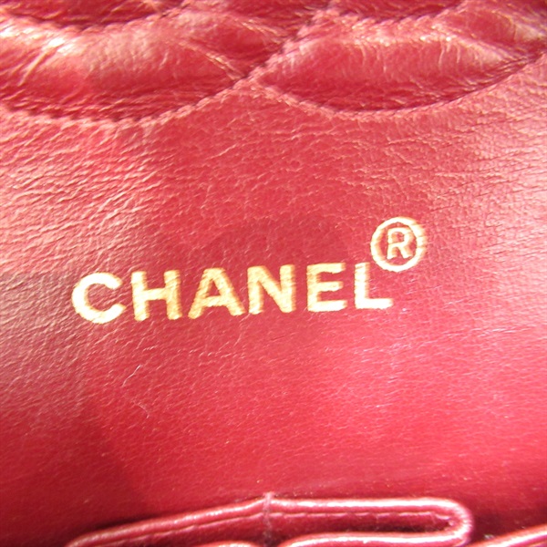 シャネル　赤色　トレーナー　ヴィンテージ シャネル(CHANEL)シャネル マトラッセ ダブルフラップチェーン