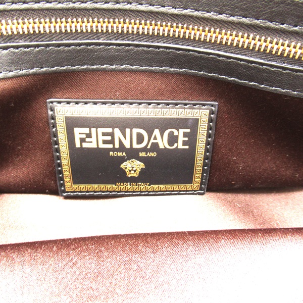 フェンディ(FENDI)フェンディ FENDACE マンマバケット 2wayショルダー 