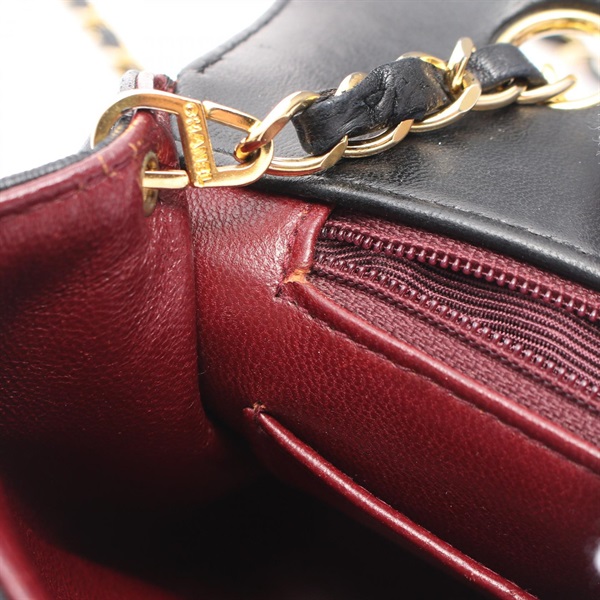 シャネル(CHANEL)シャネル マトラッセ ダイアナフラップ ショルダー  