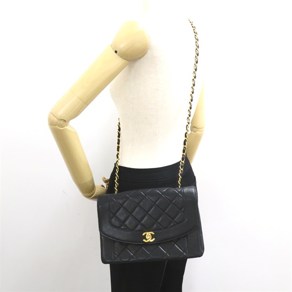 シャネル(CHANEL)シャネル マトラッセ ダイアナチェーンショルダー