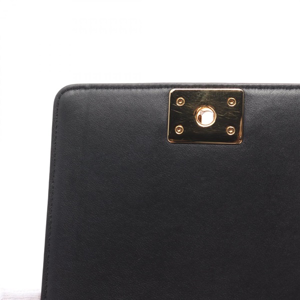 シャネル(CHANEL)シャネル ボーイシャネル Vステッチ ショルダーバッグ