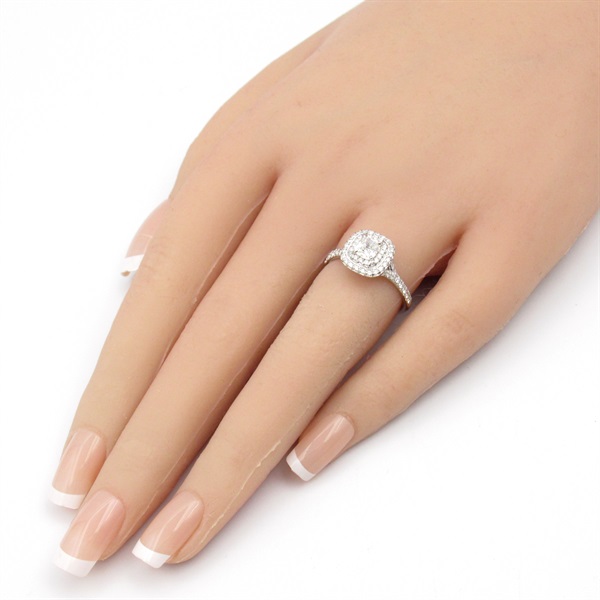 ティファニー ソリテール エンゲージメント リング ダイヤ0.23カラット 7号 ウエディング：ソリテールは、エンゲージリングの輝く正統派。【7つの