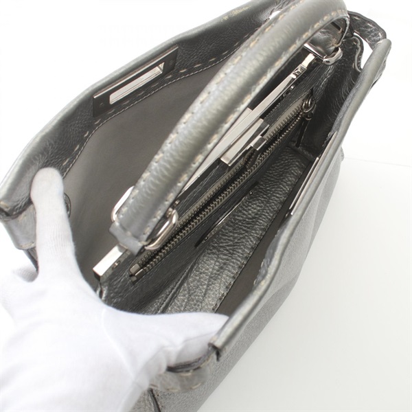 フェンディ(FENDI)フェンディ ピーカブー レギュラー セレリア