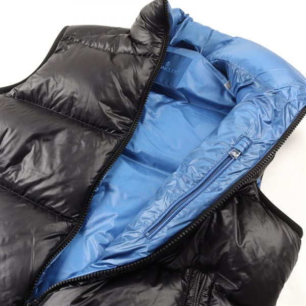 モンクレール ガムブルー　ダウンベスト　マルチカラー　サイズ0 トムブラウン モンクレール(MONCLER)モンクレール SUMIDO ダウンベスト 衣料品