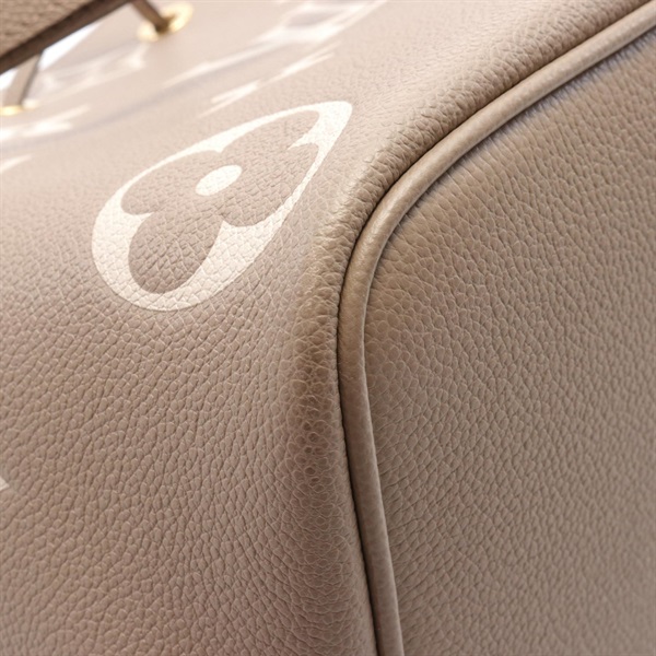 ルイ・ヴィトン(LOUIS VUITTON)ルイ・ヴィトン ネオノエMM バイカラー