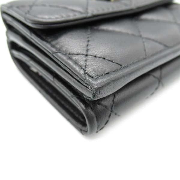 正規品 　新型タイプ　シャネル　マトラッセ　シルバー金具　三つ折り財布 31番台 CHANEL】可愛いキラキラシルバーの三つ折り財布☆シルバー金具