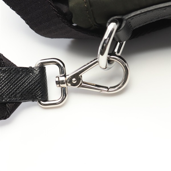 プラダ(PRADA)プラダ Re-Nylon スマートフォンケース ショルダーバッグ